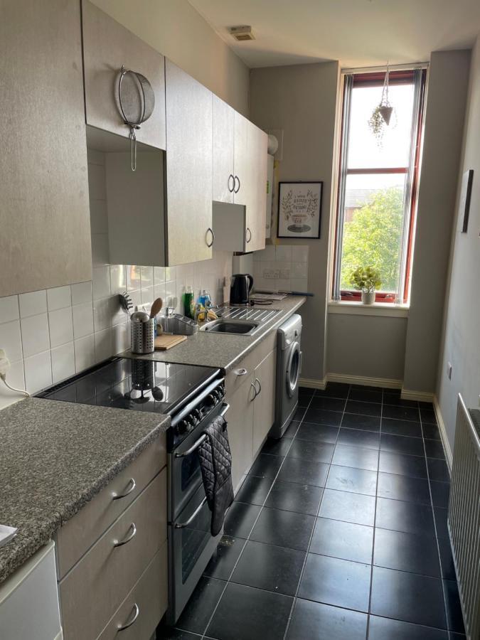 Spacious One Bedroom Flat, Entire Property. グリーノック エクステリア 写真